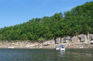 Click to see 07 Boat stop 1 Mud Mound carbonate buildup.jpg